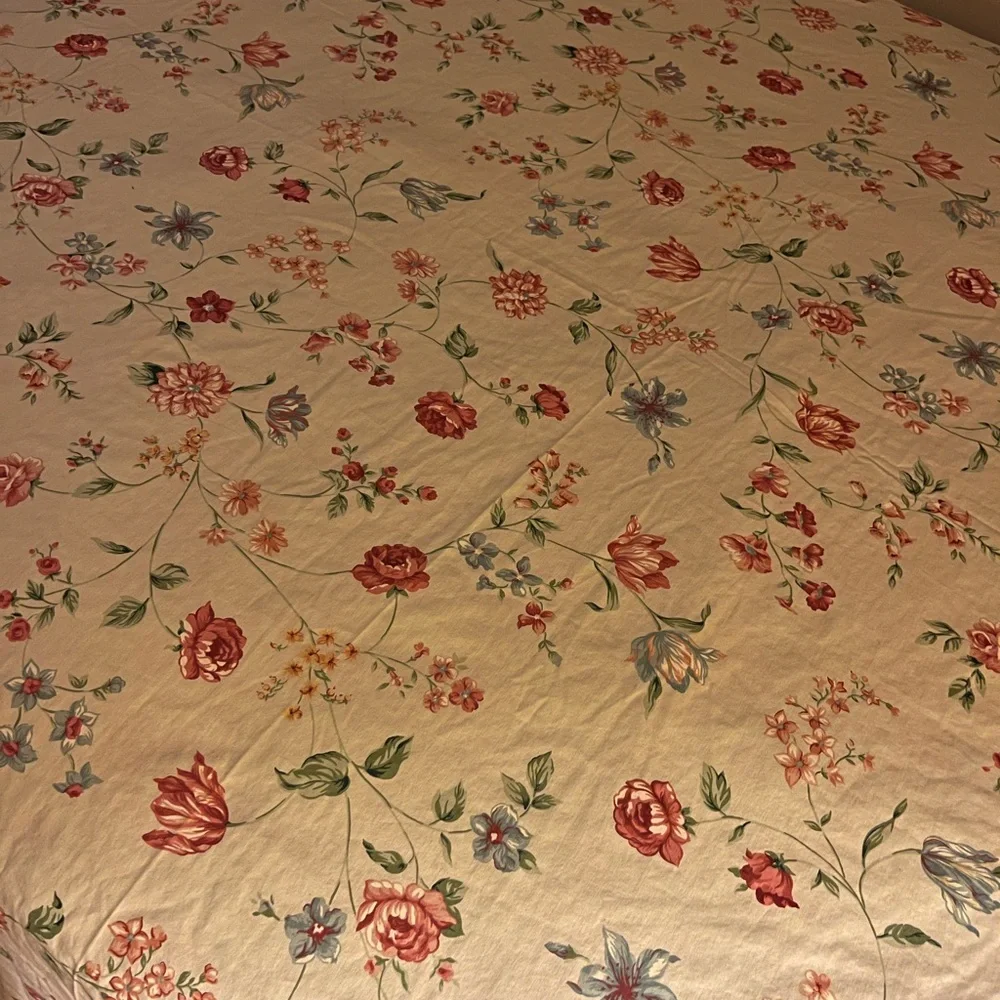 Vintage Croscill Floral Print King size Flat sheet
